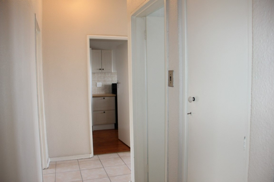 To Let 2 Bedroom Property for Rent in Somerset West Western Cape